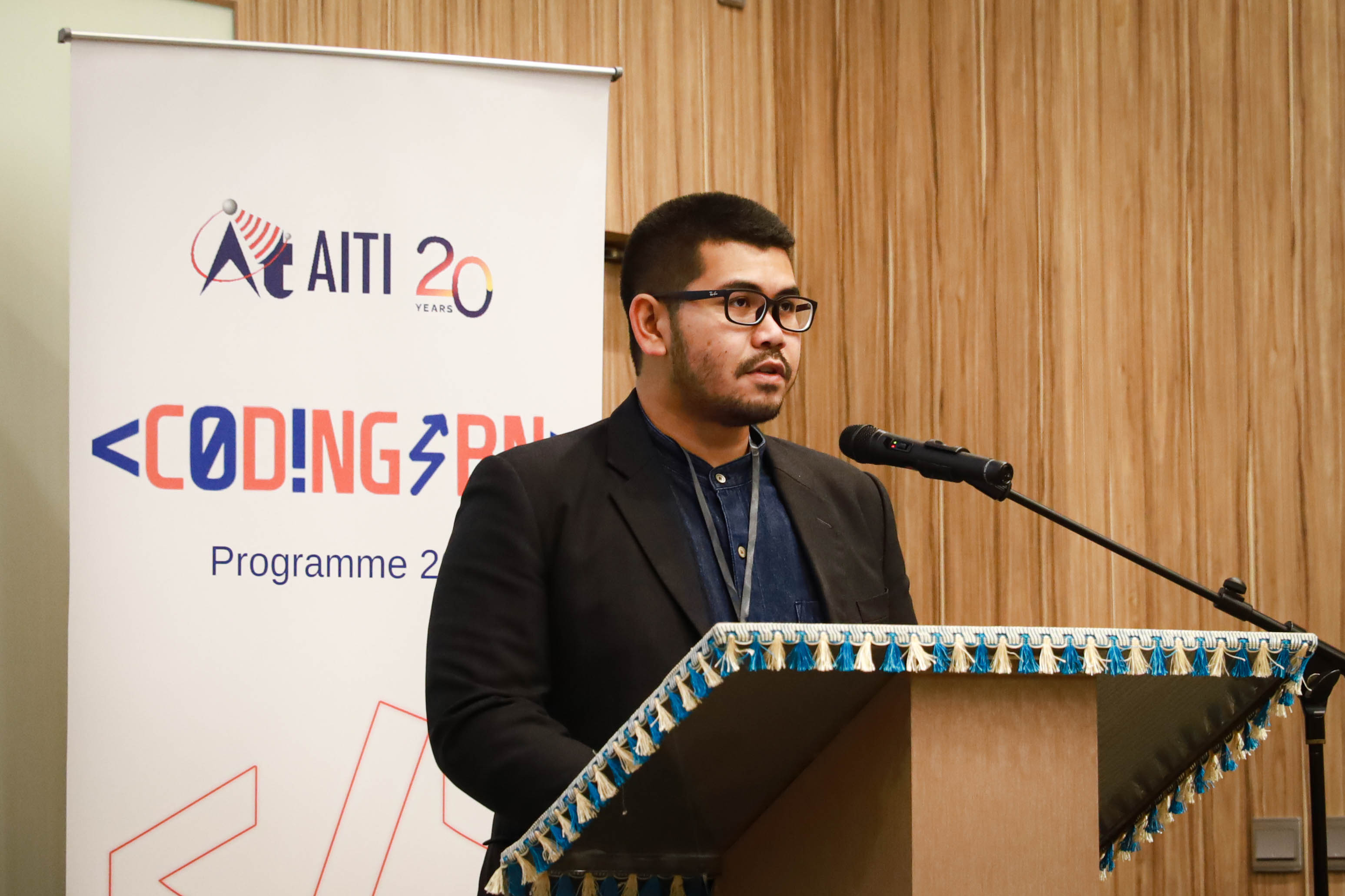 Aiman Minorhadi Providing Overview Of Codingbn